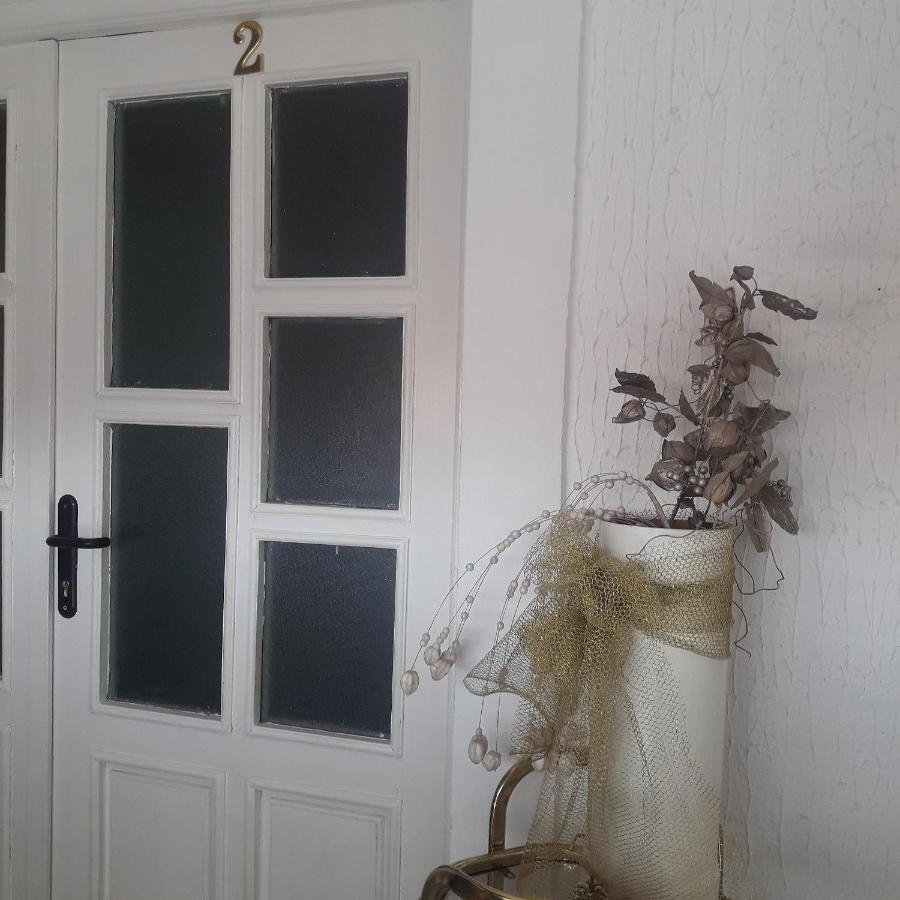 Apartmani Ni Eksteriør billede